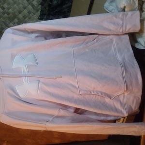 women's under armour hoodie size M